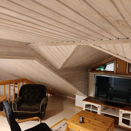 Villa Hutsula Yllas Yllasjarvi Ngoại thất bức ảnh
